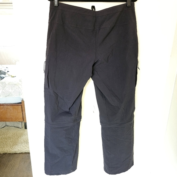 VGUC Mountain Hardware Convertible Cargo Pants Hiking Black Women Sz 12 - Picture 6 of 16